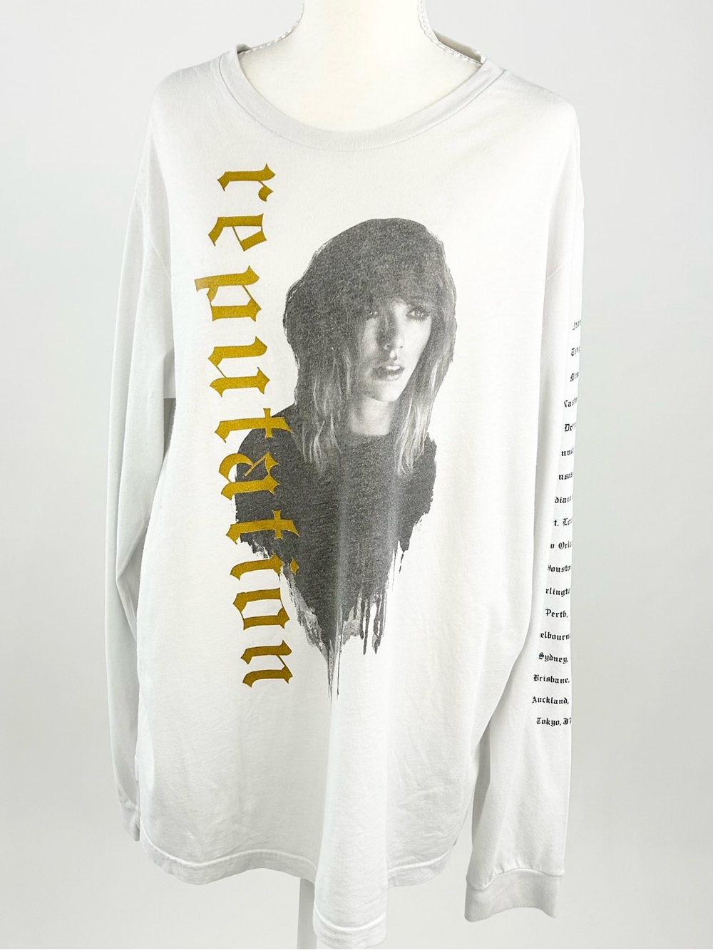 Taylor Swift Reputation Stadium Tour Graphic Long Sleeve Tee XL Oversized
